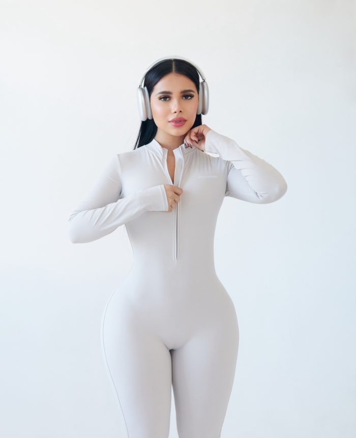 Jumpsuit Limited - Imagen 3